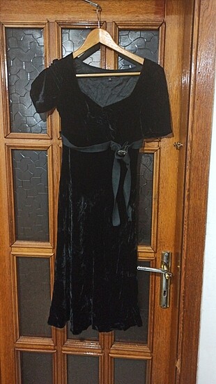 kadife elbise