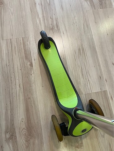 Decathlon Globber scooter