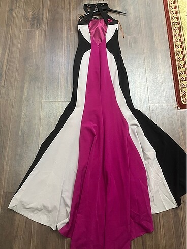 İlmio balık model abiye