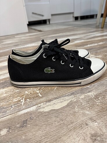 Lacoste kadin spor ayakkabi