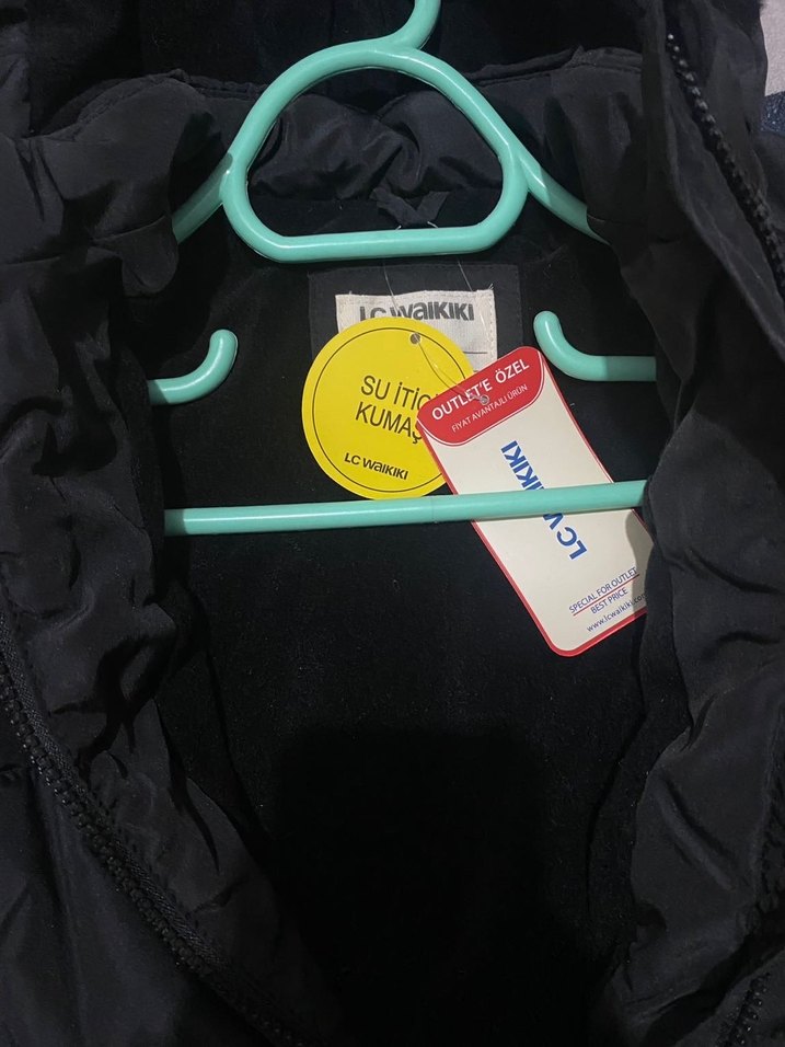 Siyah Kürklü Kadın Kışlık Mont - Görsel 3