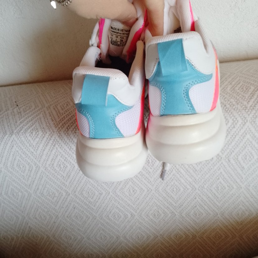 Pembe Bağcıklı Kadın Spor Ayakkabı - Görsel 4