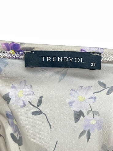 38 Beden çeşitli Renk Trendyol & Milla Bluz %70 İndirimli.