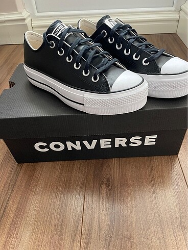 Converse Converse Kadın Ayakkabı. Orjinal Faturalı