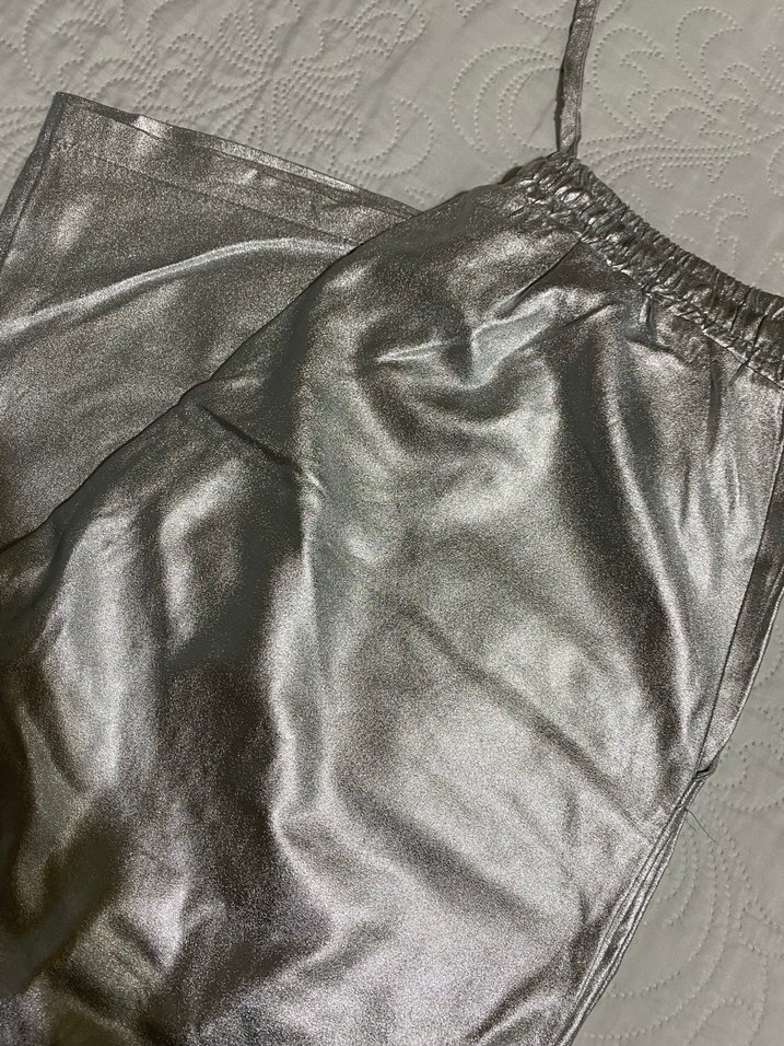 Gri Metalik Eşofman Altı ve Payetli Üst - Görsel 5