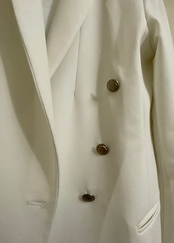 Seçil Düğmeli Beyaz Kadın Uzun Ceket - Görsel 2