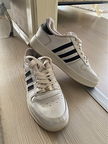 Adidas ayakkabı