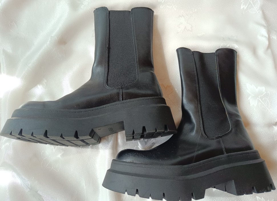 Chelsea Kadın Bot - Görsel 2