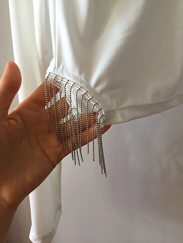 Zara Crop yanı zincirli