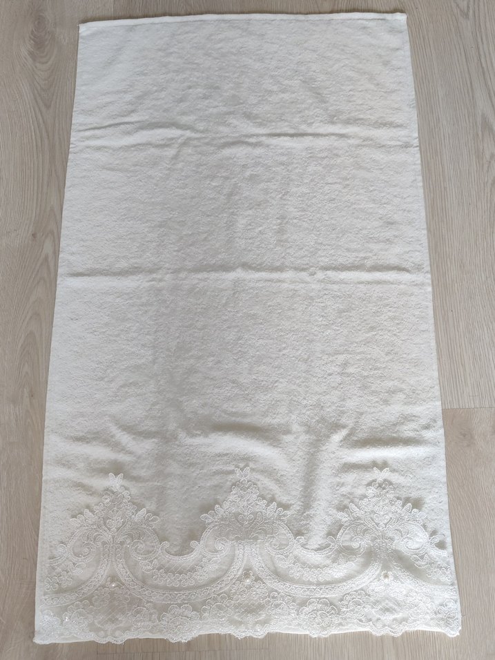 İşlemeli Boncuklu Çeyiz Havlusu - Görsel 2