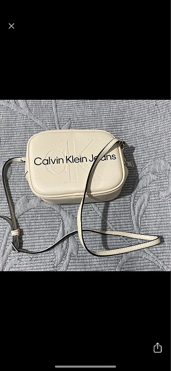 Calvin klein canta