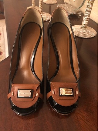 Dolce & Gabana orjinal 38 numara. 9758 kodlu.