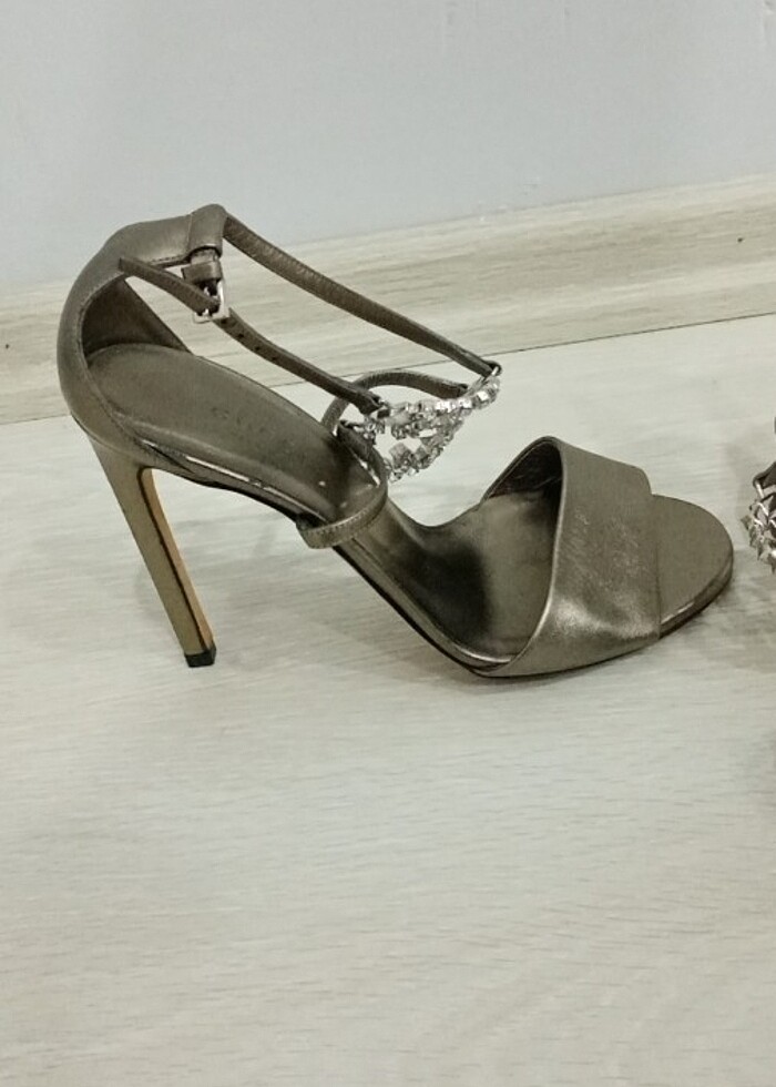 Gucci topuklu ayakkabı  - Görsel 2