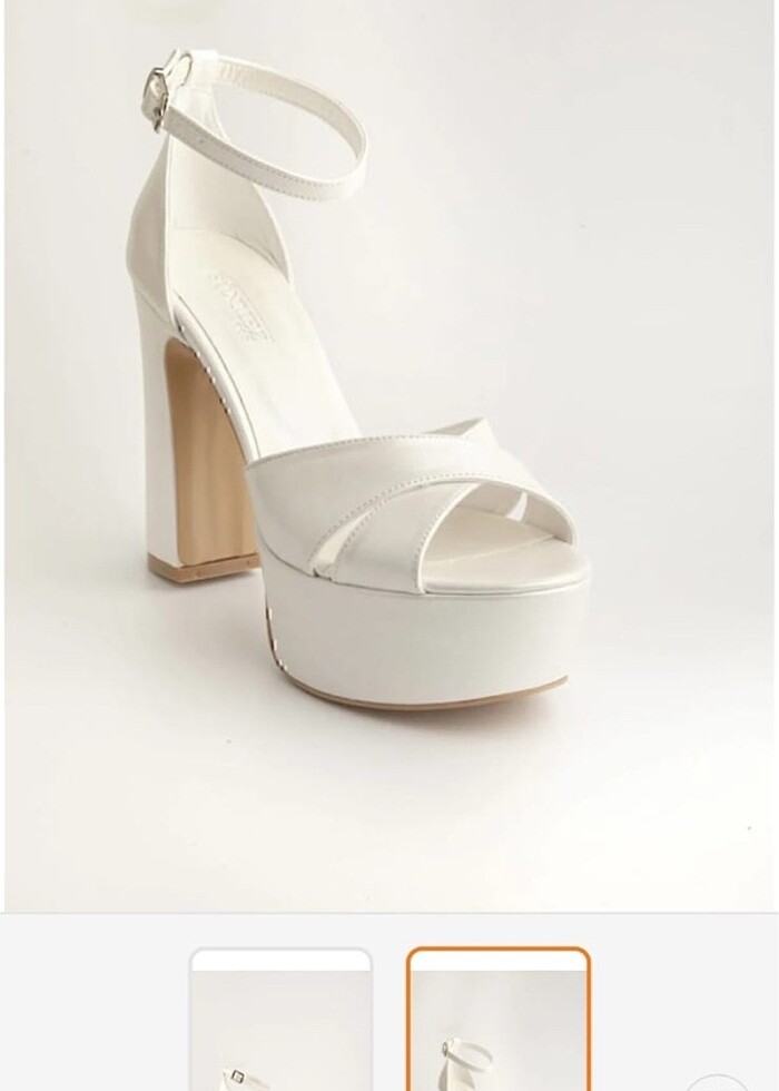 Topuklu ayakkabı - Görsel 4