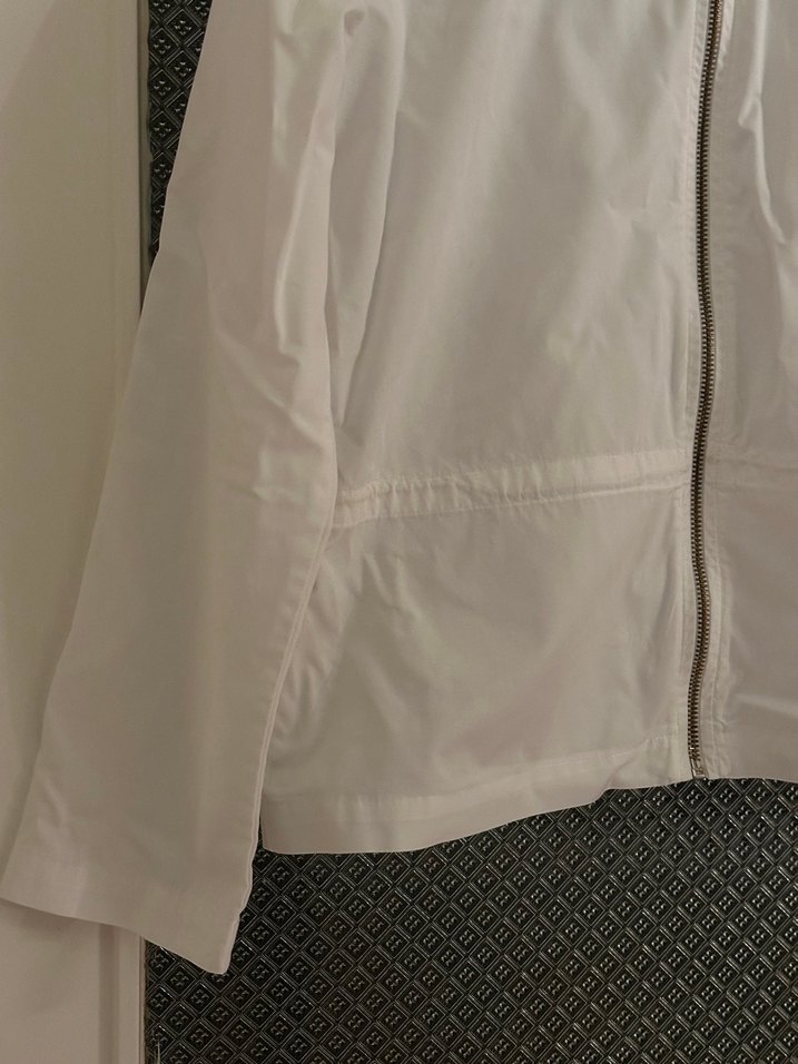 Kadın Beyaz Kapüşonlu Fermuarlı Ceket - Görsel 3
