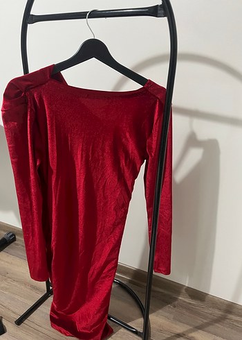 Kırmızı Kadife Elibese - Görsel 4