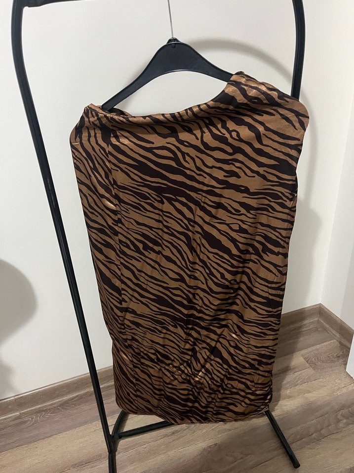 Stradivarius Yırtmaçlı Etek - Görsel 3