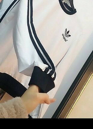 Adidas sweat