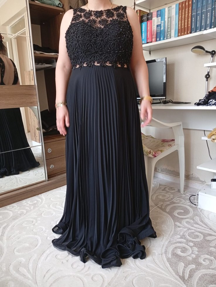 Diger Siyah Uzun Piliseli Straplez Kadın Abiye Elbise - Görsel 3