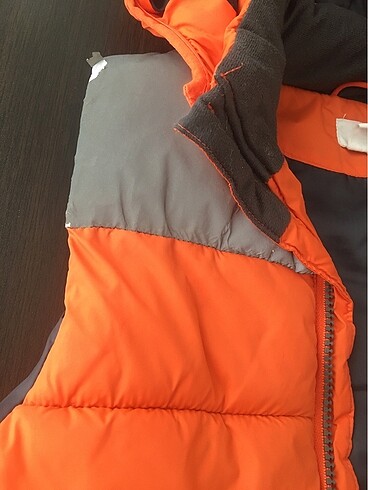 H&M Neon mont