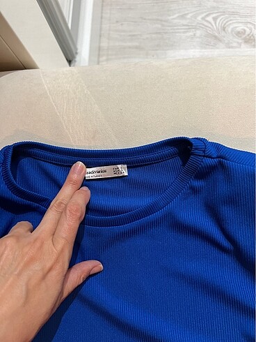 s Beden Stradivarius saks mavisi vatkalı bluz