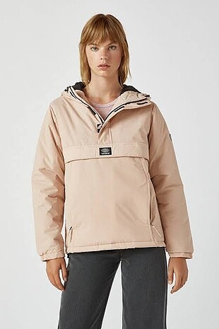 Pull and bear mont