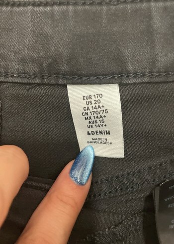 Siyah Loose Fit Mini Denim Şort - Görsel 2