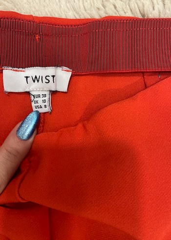 Kırmızı Fermuarlı Kadın Kumaş Pantolon - Görsel 3