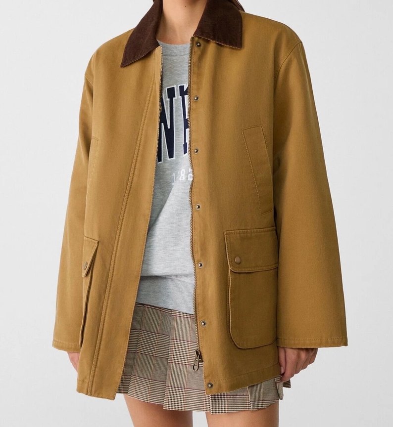 Stradivarius Çok Cepli Mumlu Görünümlü Parka - Görsel 4