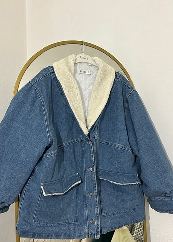 Kadın Mavi Peluş Detaylı Denim Ceket - Görsel 2