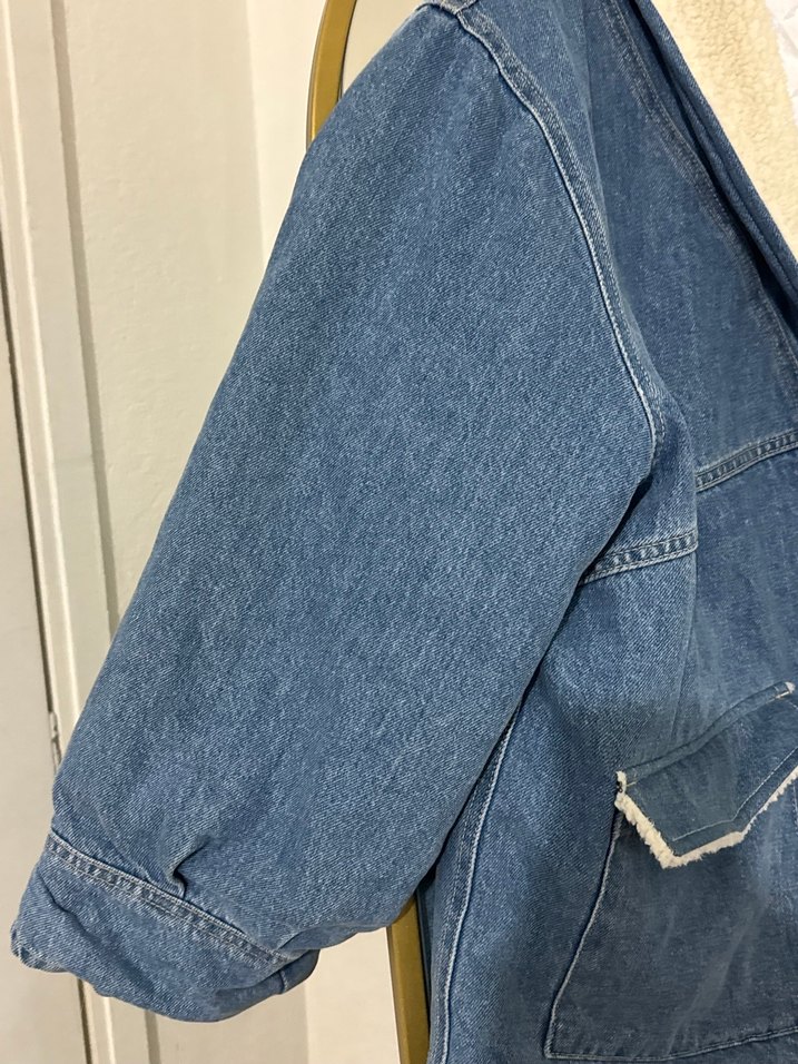 Kadın Mavi Peluş Detaylı Denim Ceket - Görsel 4