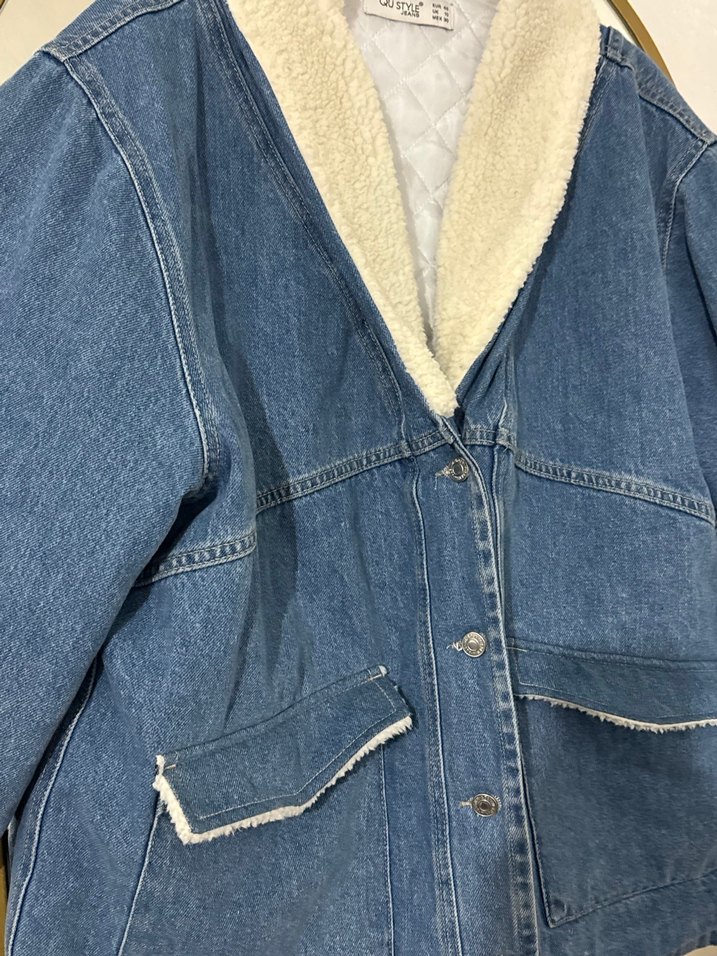 Kadın Mavi Peluş Detaylı Denim Ceket - Görsel 3