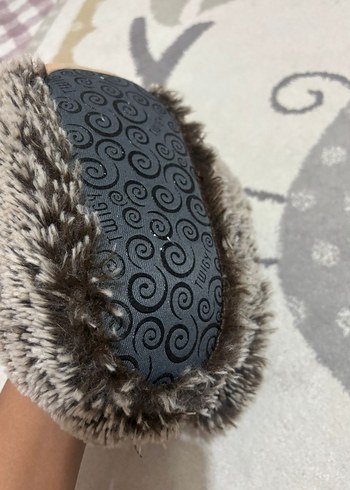 Çocuklar için Sıcak Kirpi Peluş Terlik - Görsel 2