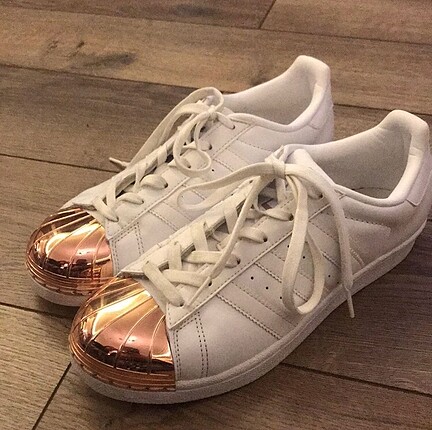 Adidas spor ayakkabı