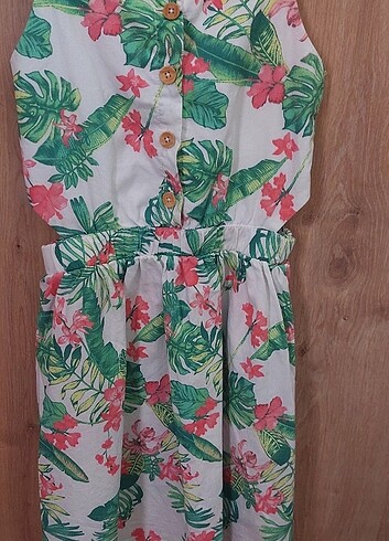 LC Waikiki 7 8 YAŞ PENCERE DETAYLI ELBİSE