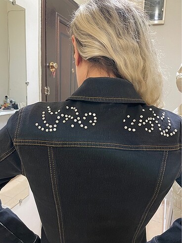 Zara Arkası Taşlı Denim Kot Ceket