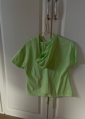 Kız Çocuk Yeşil Kapüşonlu Tişört - Görsel 2