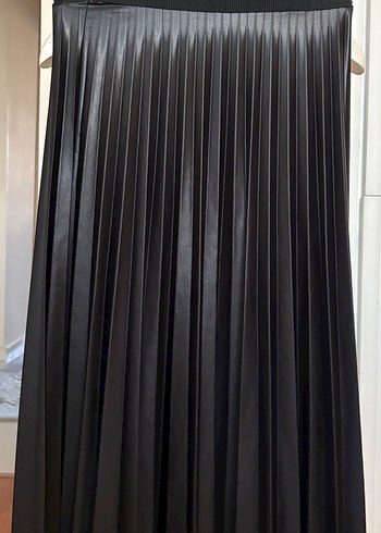 Siyah Pilili Uzun Gotik Etek