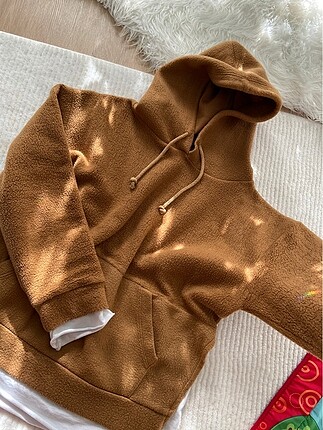 l Beden Teddybear sweatshirt