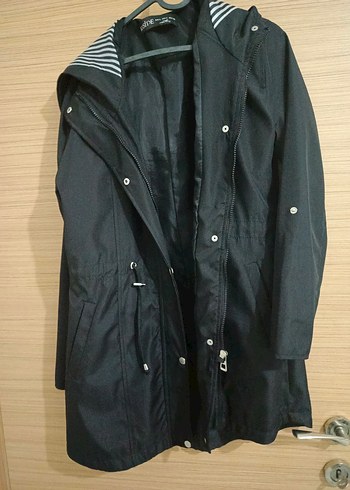 Siyah  yagmurluk - Görsel 2