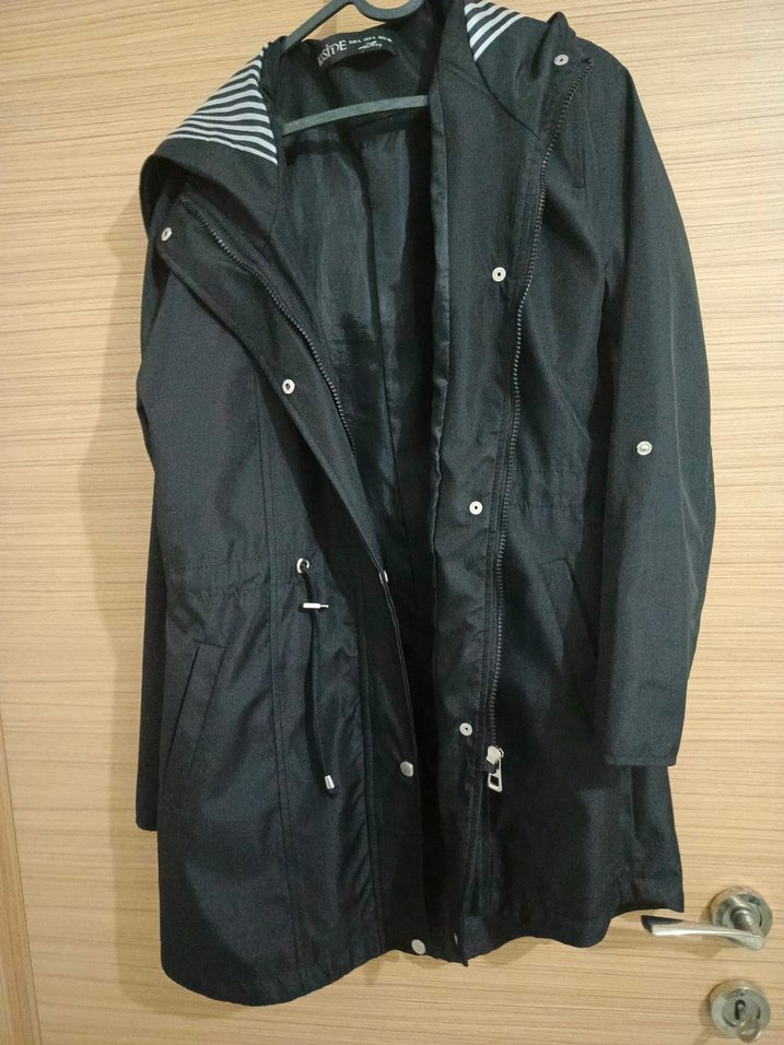 Siyah  yagmurluk - Görsel 2