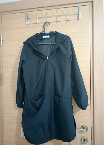 Kapüşonlu Siyah Baskılı Oversize Mont - Görsel 2