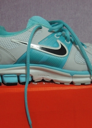 NIKE,39 NUMARA SPOR AYAKKABI