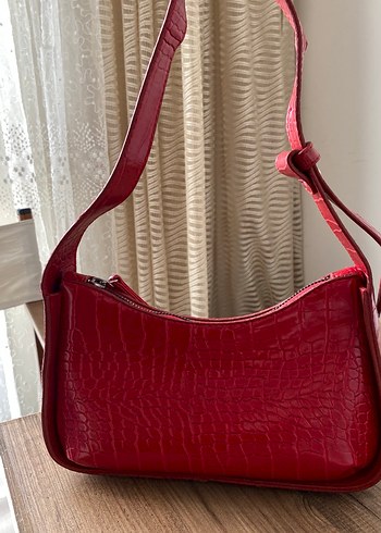 Bordo kırmızı arası bir renk çanta - Görsel 2