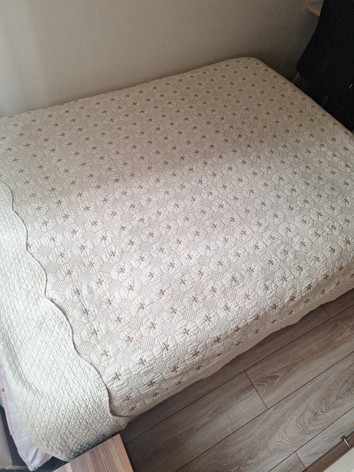 Nakışlı ben renk yatak Örtüsü - Görsel 2