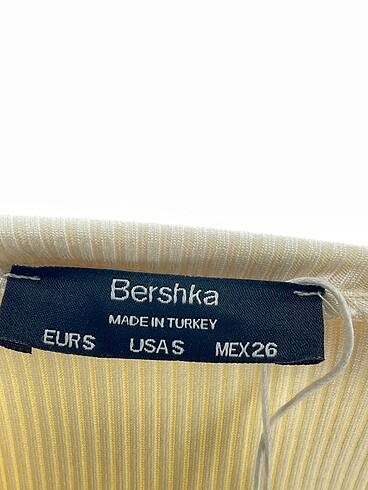 s Beden çeşitli Renk Bershka Kısa Elbise %70 İndirimli.