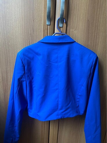 s Beden crop blazer