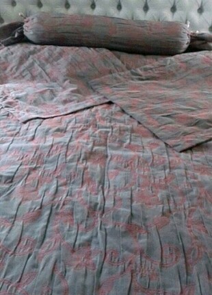 Yataş yatak örtüsü