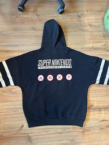 Bershka Super Nintendo Erkek Sweatshirt