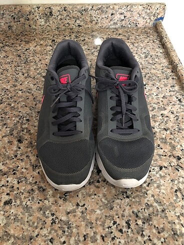 Nike spor ayakkabı